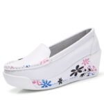 2025 Spring and Autumn Women's Platform Amazon Nurse Shoes - Image 2