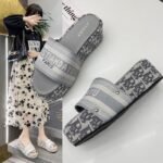 Foreign trade thick-soled slippers for women 2025 summer - Image 5